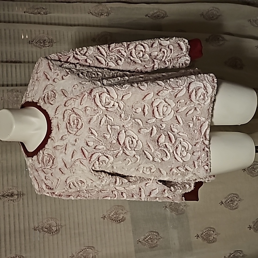 Red and white soft sweater